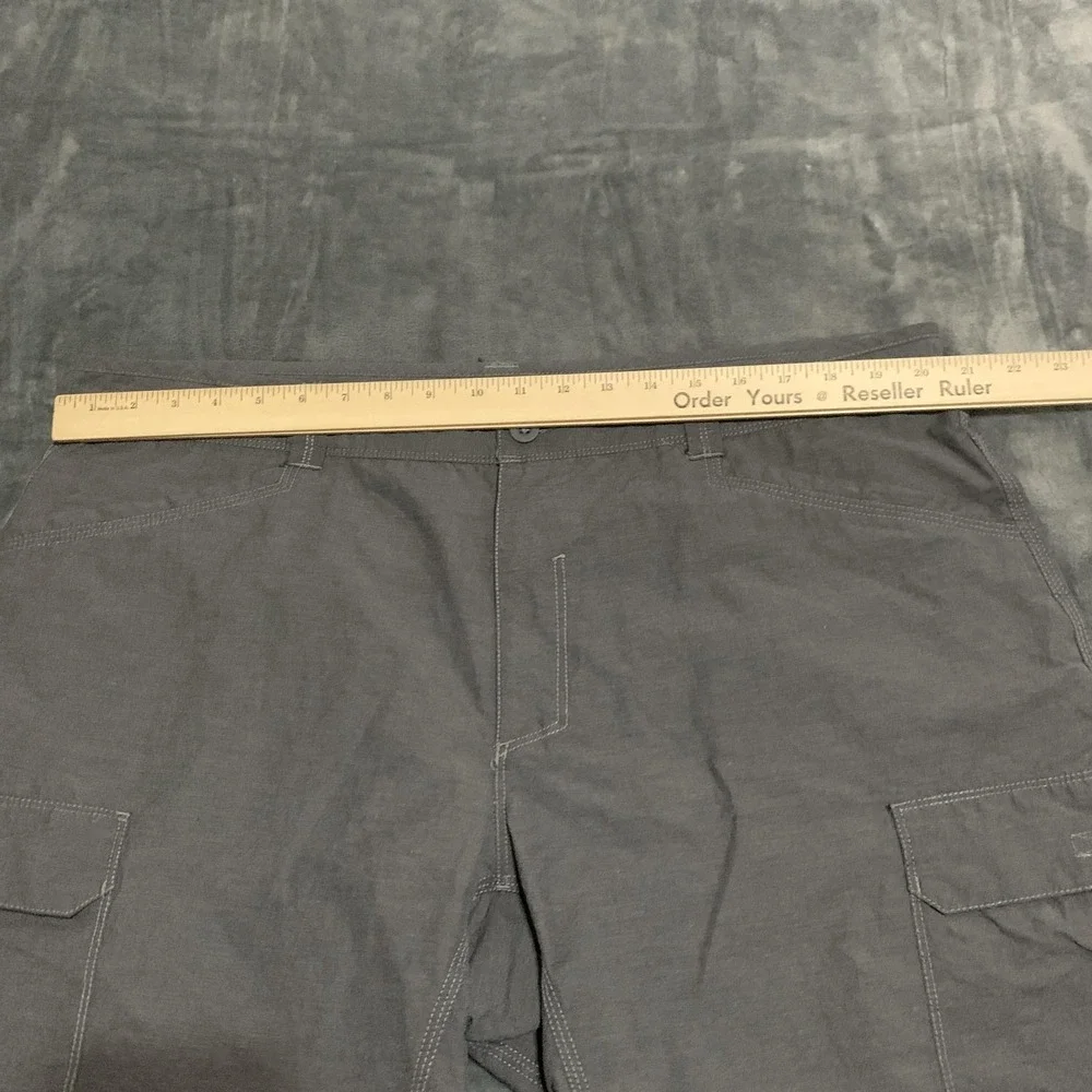 North Face Cargo Shorts Mens 40 Gray Nylon Cotton Outdoor‎ Hiking Zip Off Flaw